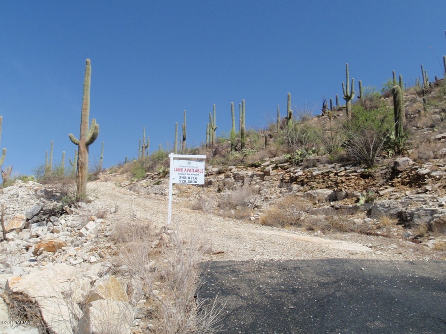 Entrance access with sign