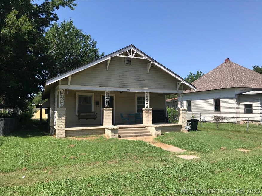 909 W 8th St, Okmulgee, OK 74447 - photo 1