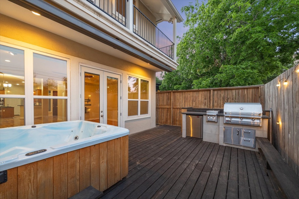 2413 Park St, Houston, TX 77019 - photo 1