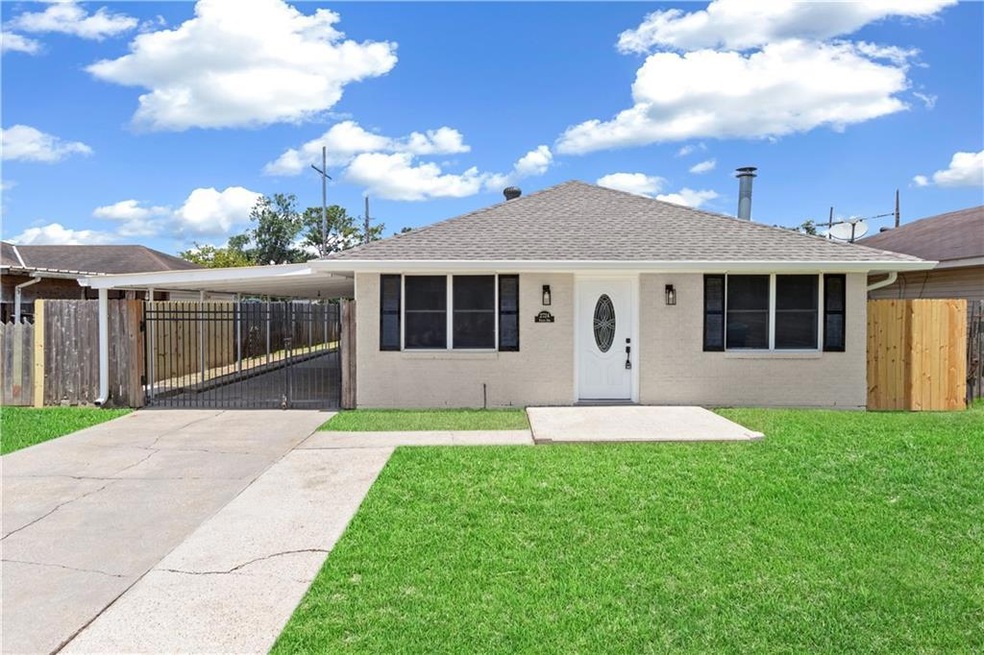 2724 Erin Dr, Marrero, LA 70072 - photo 1