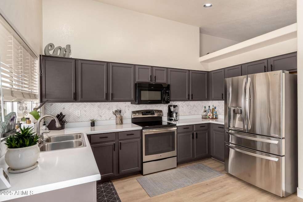 8673 W Palm Ln, Phoenix, AZ 85037 - photo 1