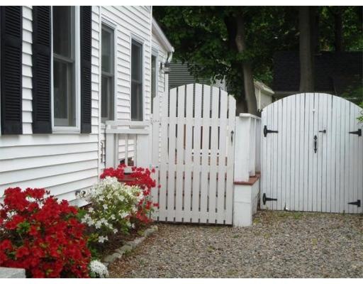 66 Warren St unit 1, Newburyport, MA 01950 - photo 1