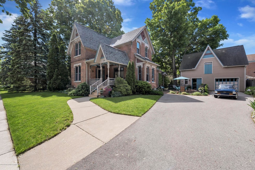 210-East-Maple-Street-Mason-Michigan-win