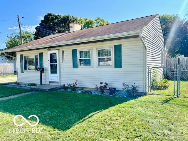 651 N Cherry St, Columbus, IN 47201 - photo 1