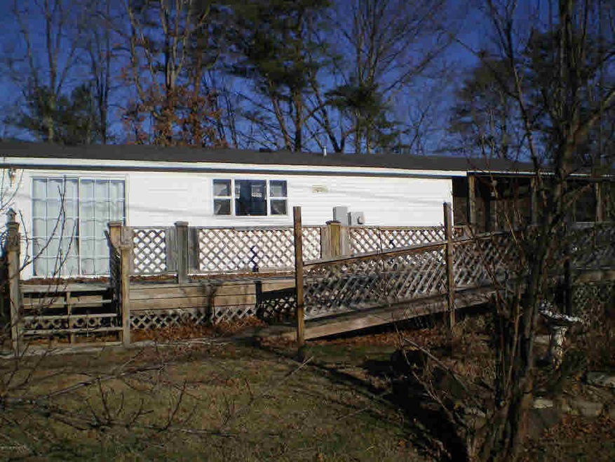 3696 Robinson Tract Rd, Pulaski, VA 24301 - photo 1