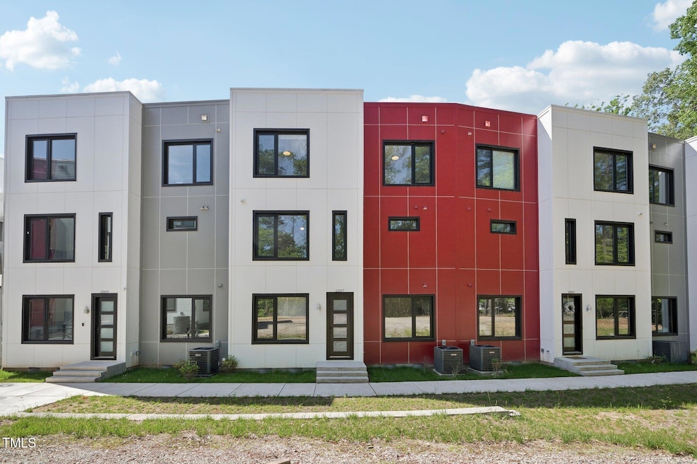 1-web-or-mls-Jade St-0305-001