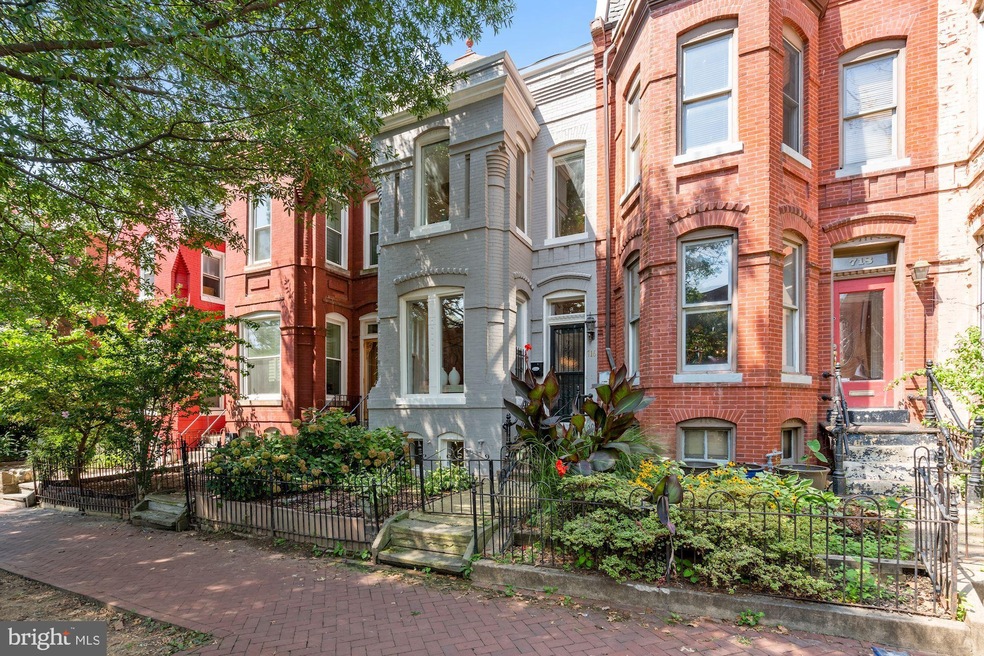 716 3rd St NE, Washington, DC 20002 - photo 1
