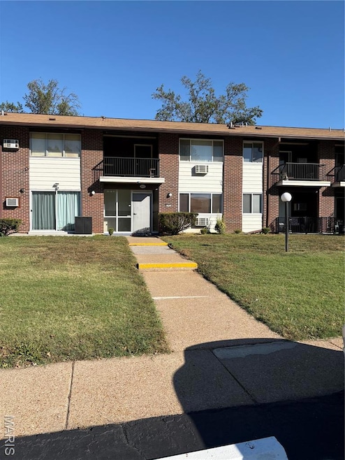 7407 Sieloff Dr unit F, Hazelwood, MO 63042 - photo 1