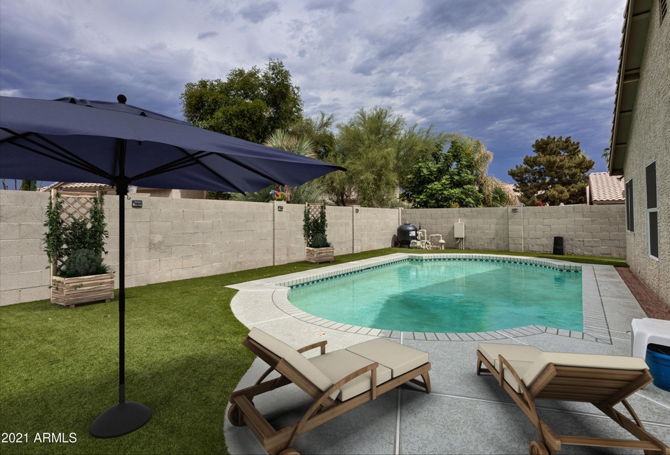 1056 N Saguaro St-39.scene