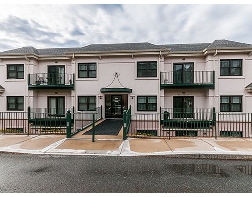 558 E Merrimack St unit 36, Lowell, MA 01852 - photo 1