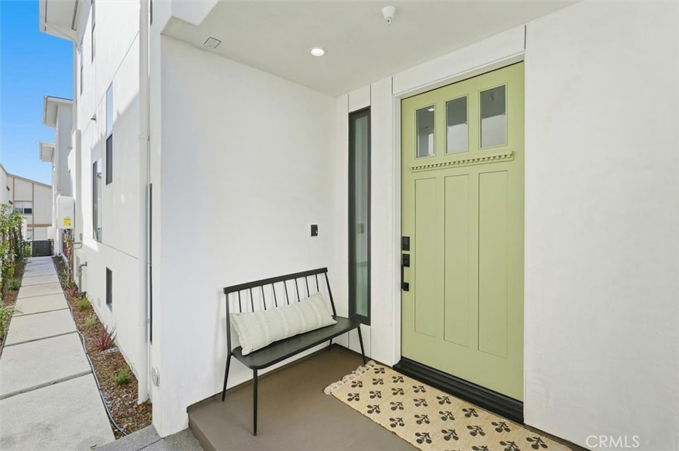 617 N Irena Ave unit B, Redondo Beach, CA 90277 - photo 1