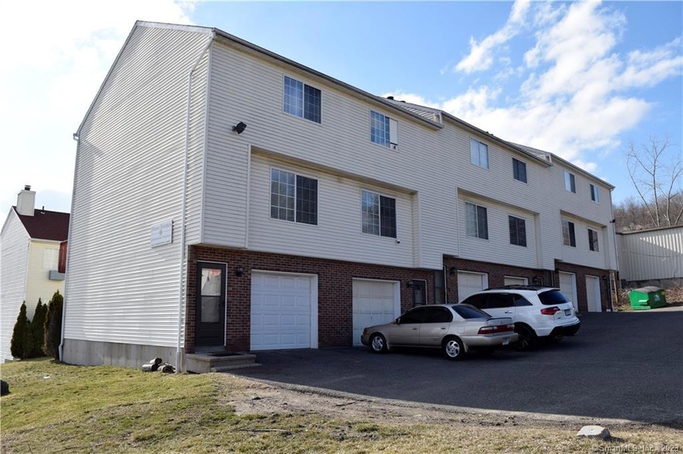 105 Industry Ln unit 1, Waterbury, CT 06704 - photo 1