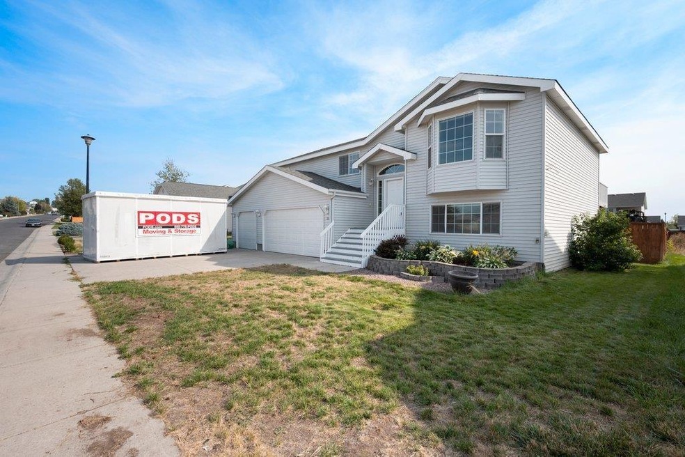 516 E Tara Lee Ave, Medical Lake, WA 99022 - photo 1