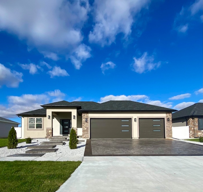 Sold $470,000