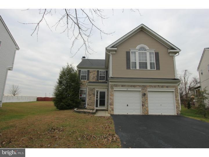 17 Hemingway Ln, Columbus, NJ 08022 - photo 1