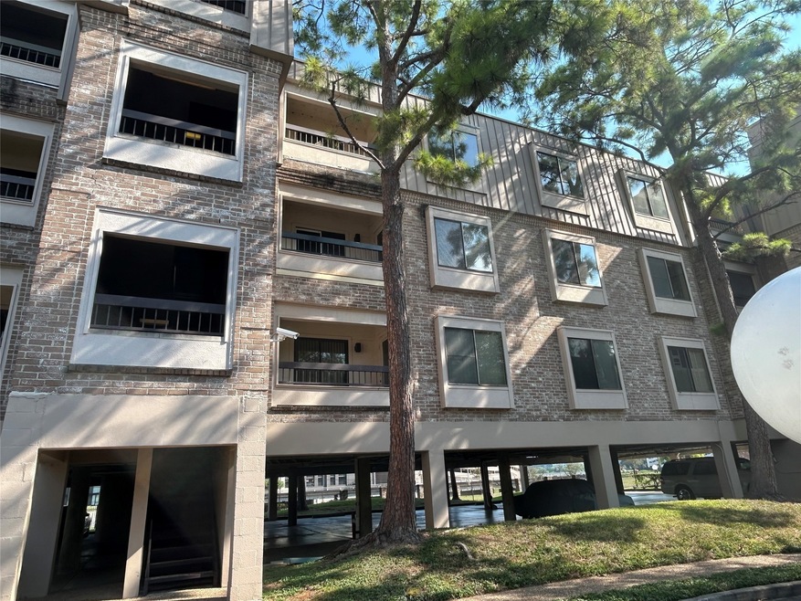 2213 S Braeswood Blvd unit 12B, Houston, TX 77030 - photo 1