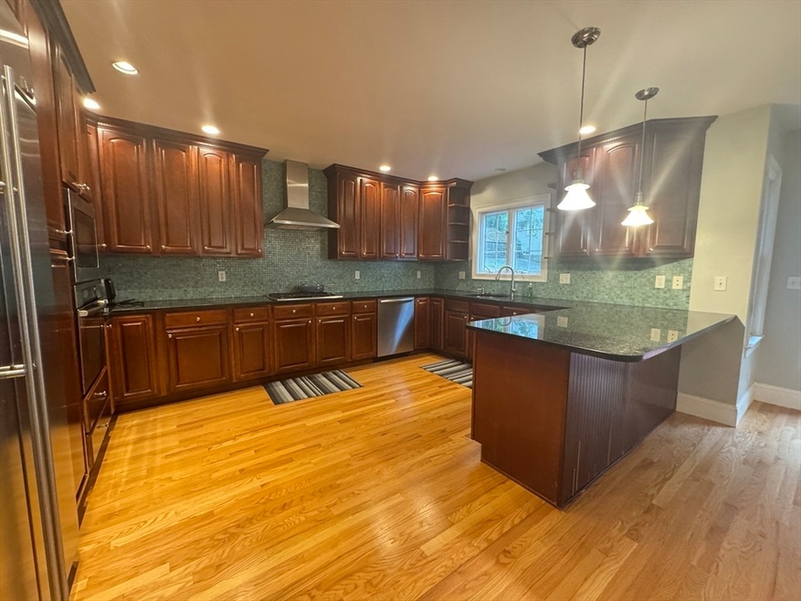 44 Rockridge Rd, Waltham, MA 02453 - photo 1