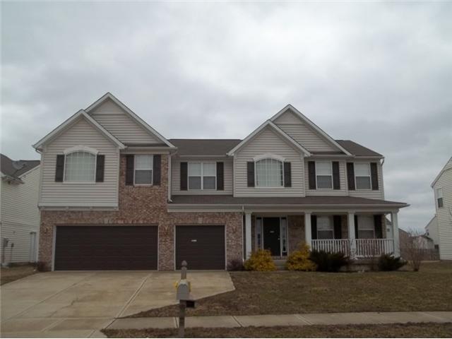 3659 Pickwick Cir, Plainfield, IN 46168 - photo 1