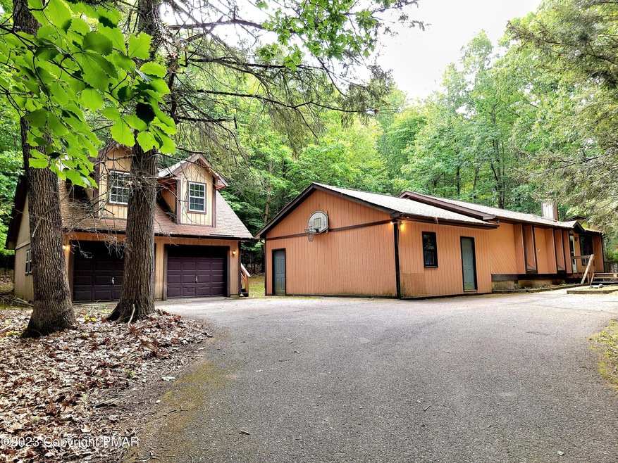 7 Fern Path, Stroudsburg, PA 18360 - photo 1