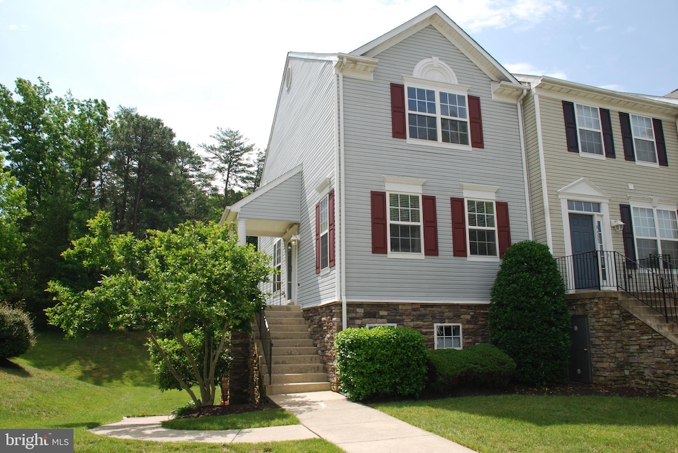 8653 Willow Leaf Ln, Odenton, MD 21113 - photo 1