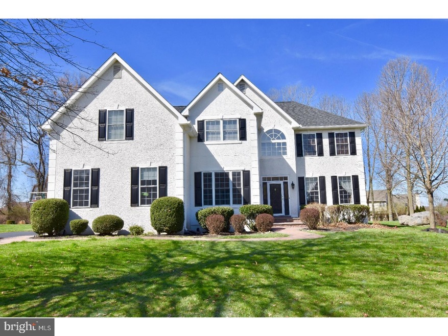 18 Woodsview Dr, Garnet Valley, PA 19060 - photo 1