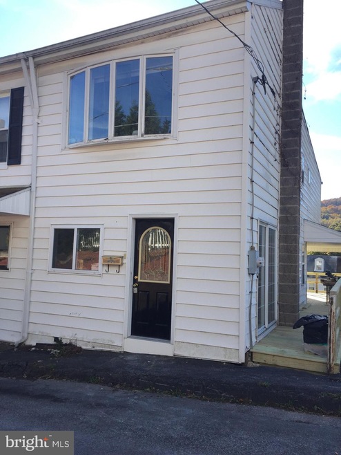 1312 Arch St, Ashland, PA 17921 - photo 1