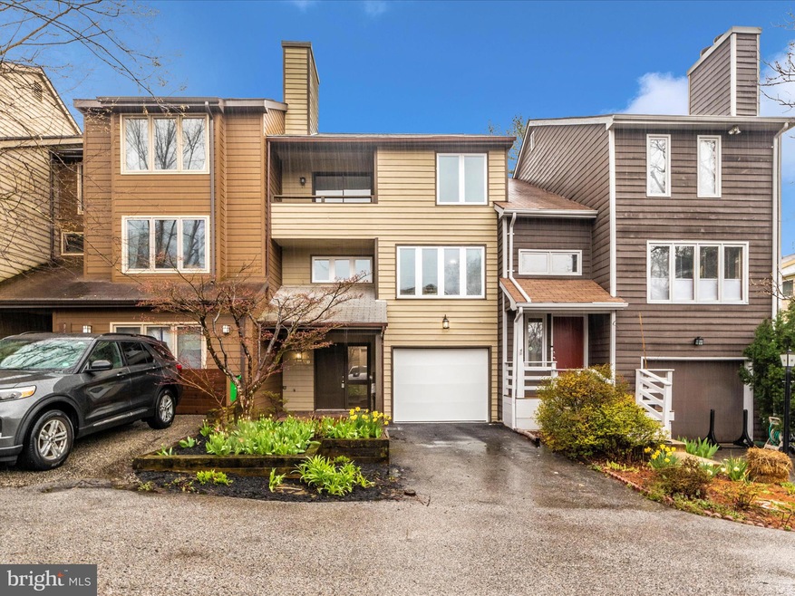 9405 Clocktower Ln, Columbia, MD 21046 - photo 1