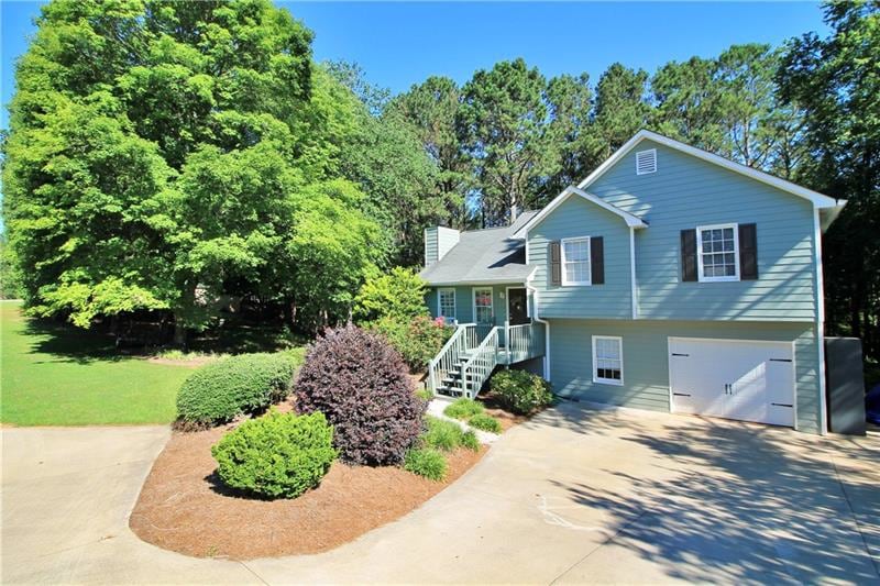 946 Whooping Creek Rd, Carrollton, GA 30116 - photo 1