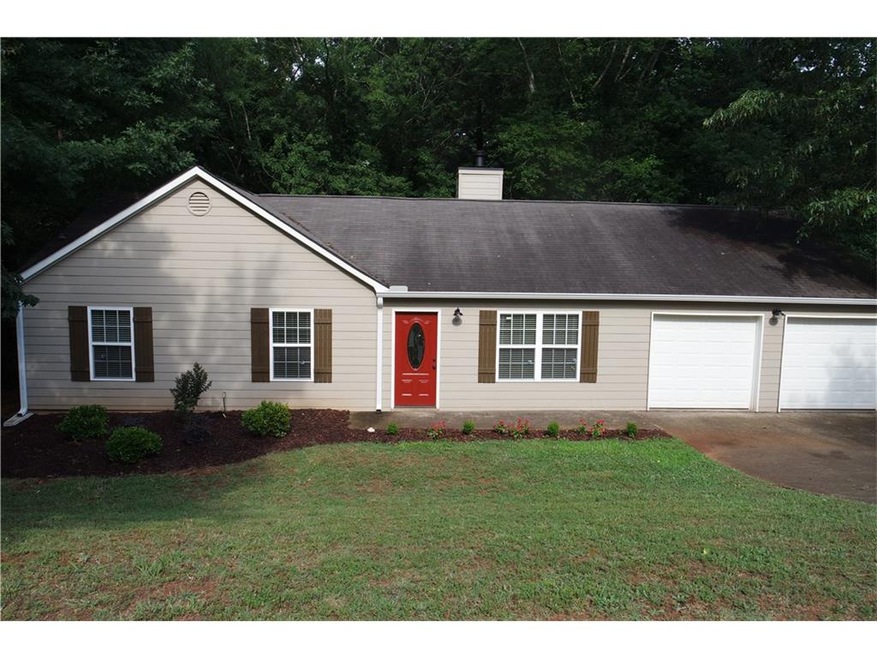 160 Riverchase Dr, Woodstock, GA 30188 - photo 1