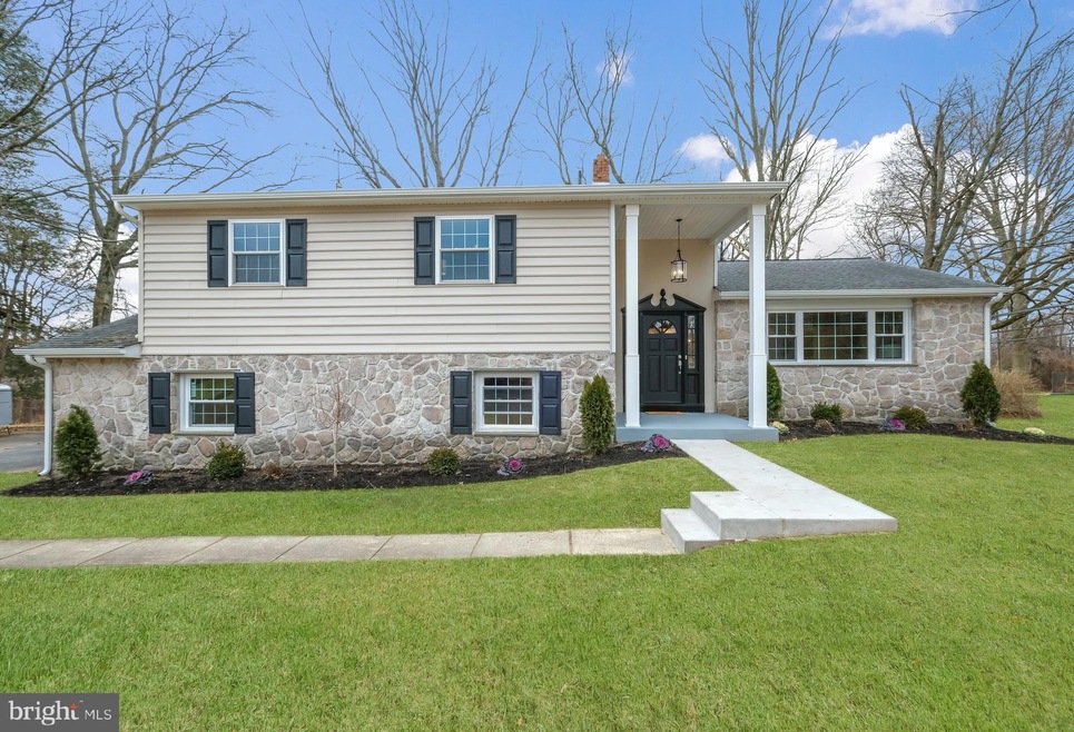 1225 Taylor Dr, Langhorne, PA 19047 - photo 1