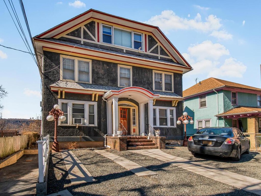 665 Warburton Ave unit Ground floor, Yonkers, NY 10701 - photo 1