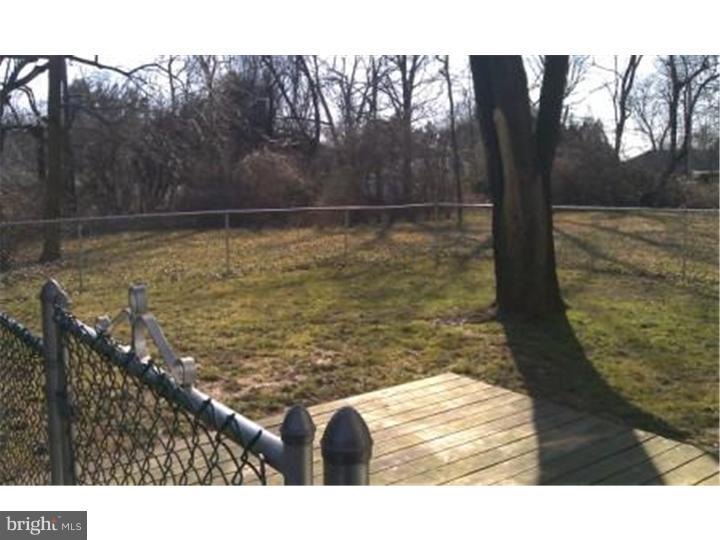 418 Flourtown Rd, Lafayette Hill, PA 19444 - photo 1