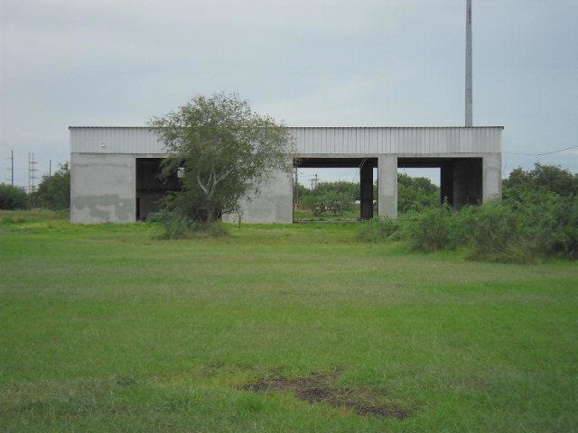 1805 E Mile 12 N, Progreso Lakes, TX 78596 - photo 1