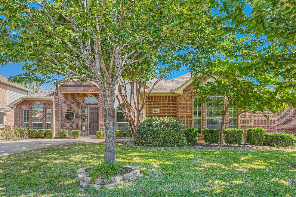 View of front of home with a front yard