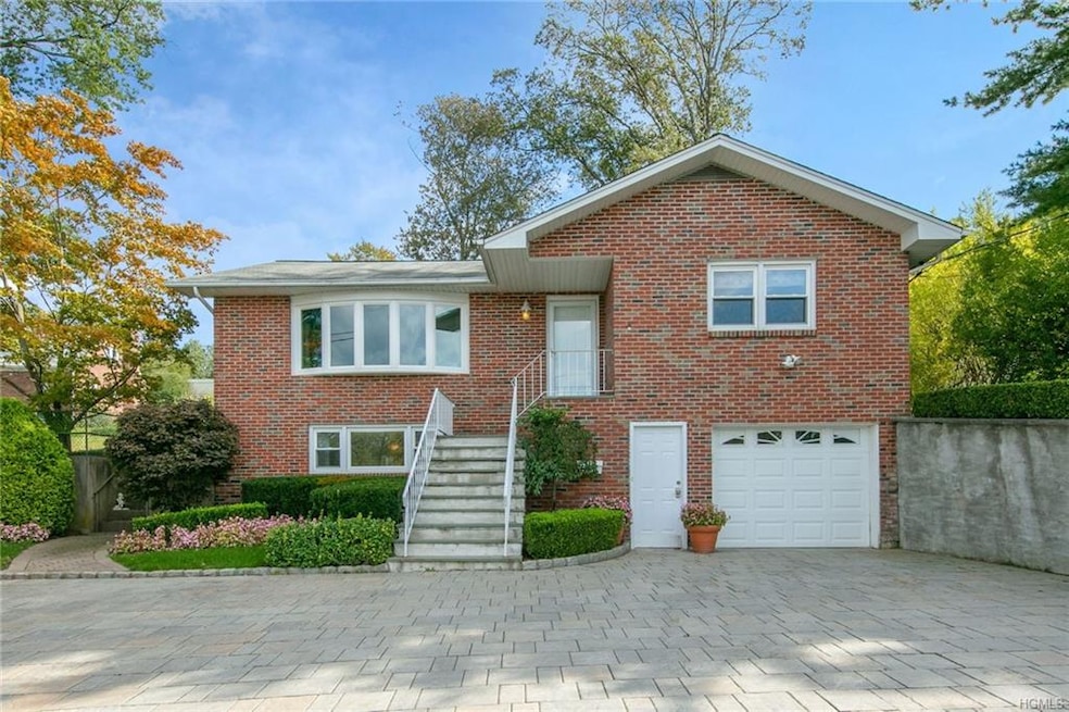 31 Vermont Ave, Congers, NY 10920 - photo 1