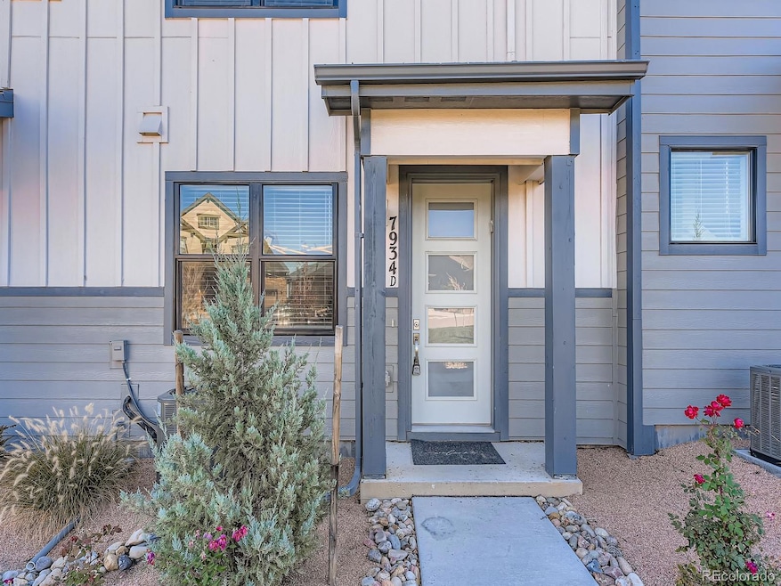 03 Exterior Front Entry.jpg