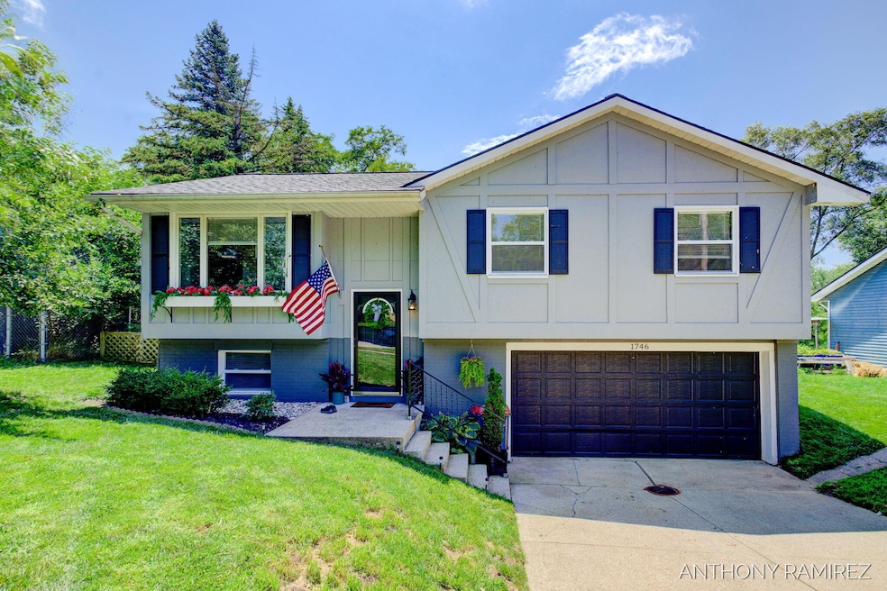 2-web-or-mls-1746-briarcliff-dr-ne