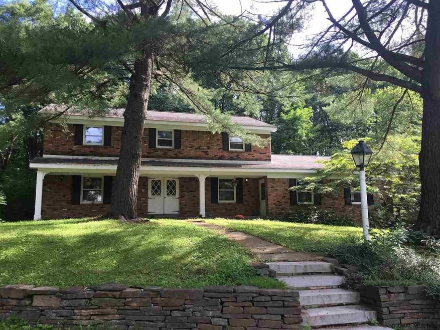 1044 Tomahawk Trail, Schenectady, NY 12302 - photo 1