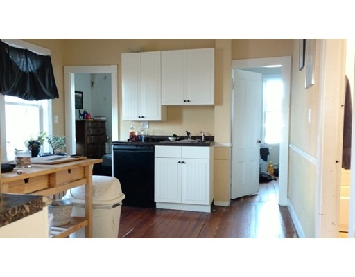 2 Hampshire Ct unit 2, Cambridge, MA 02139 - photo 1