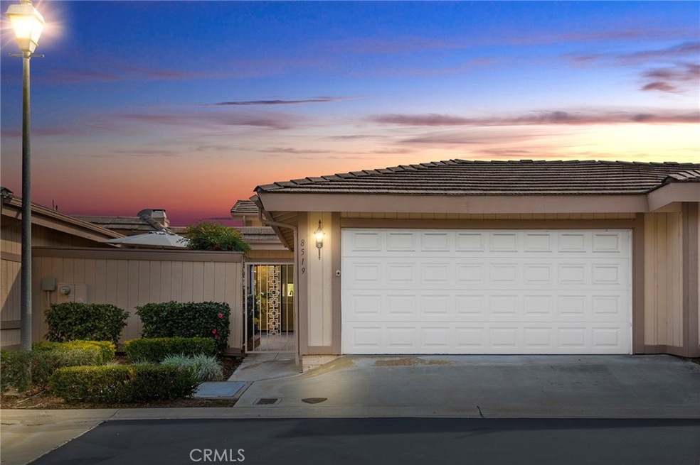 8519 Circle r Valley Ln, Escondido, CA 92026 - photo 1