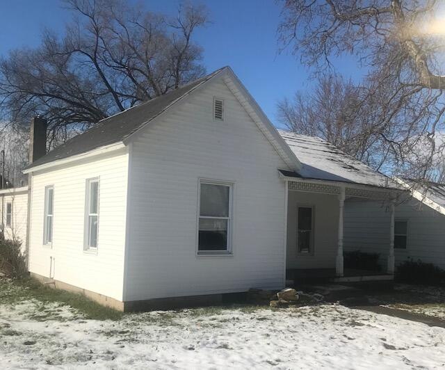 326 Alpine St, Wayland, MI 49348 - photo 1