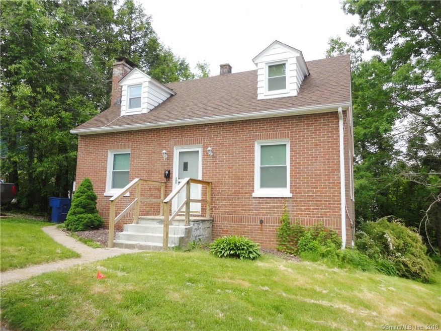 95 Dracut Ave, Waterbury, CT 06704 - photo 1