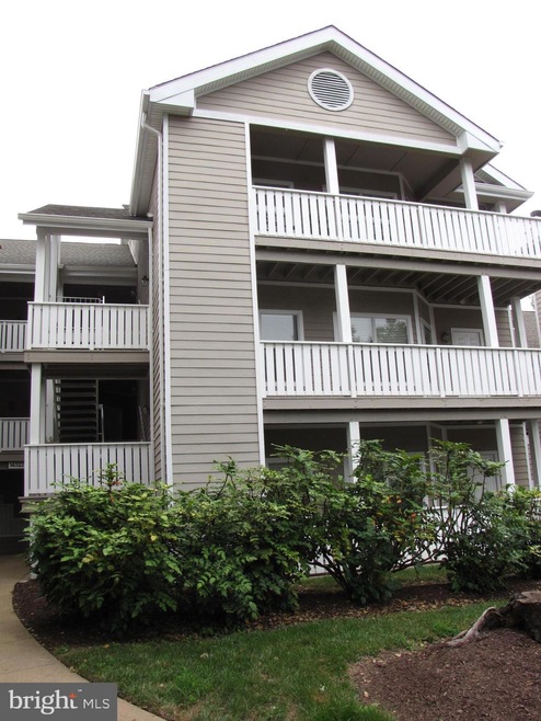 14322 Climbing Rose Way unit 201, Centreville, VA 20121 - photo 1