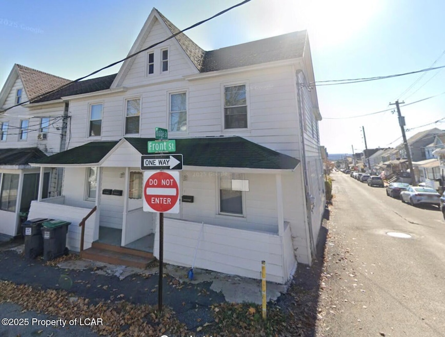 828 Front St, Freeland, PA 18224 - photo 1