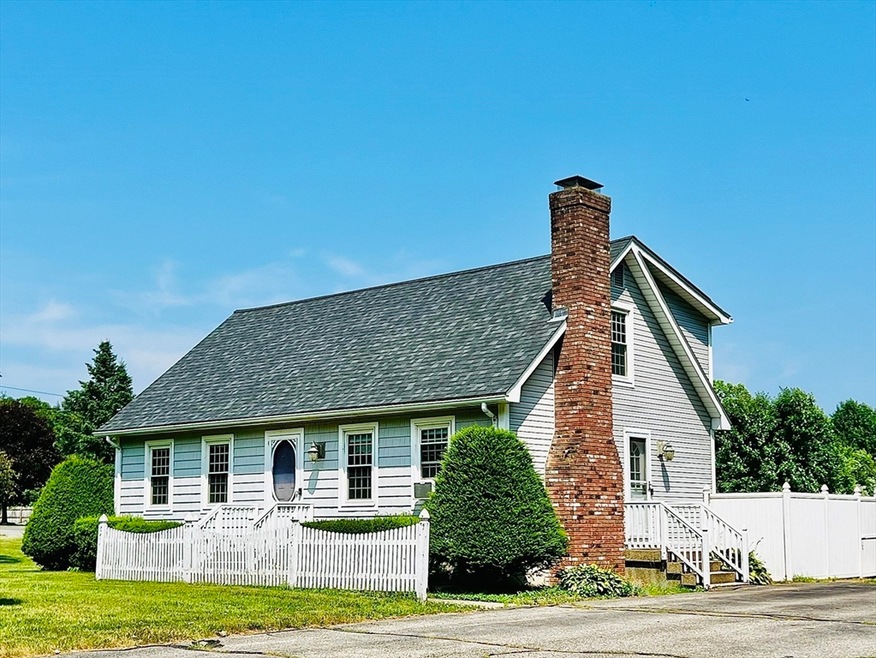 262 Munsing St, Ludlow, MA 01056 - photo 1