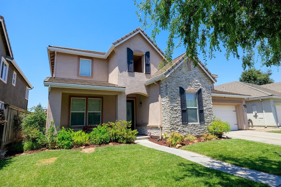 1902 Pack Saddle St, Oakdale, CA 95361 - photo 1