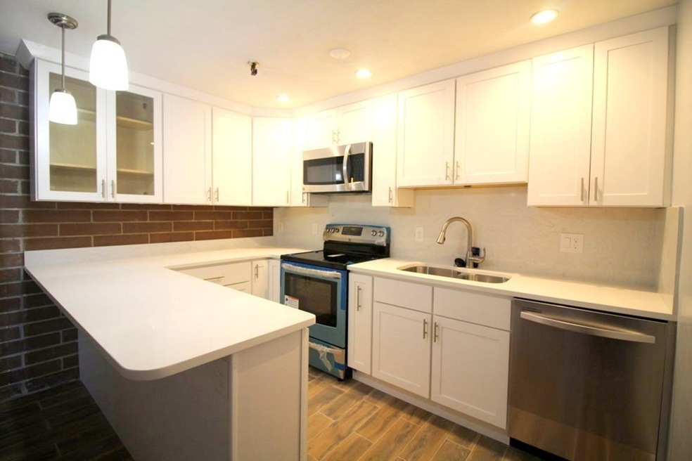 Sagamore Place Condominiums unit 608, Quincy, MA 02171 - photo 1