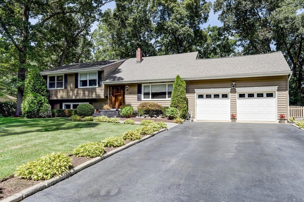 240 Riveredge Rd, Tinton Falls, NJ 07724 - photo 1