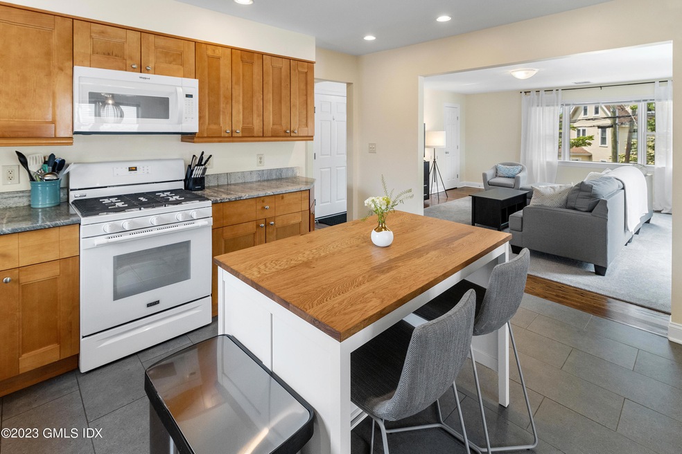 27 Orchard St unit B, Cos Cob, CT 06807 - photo 1