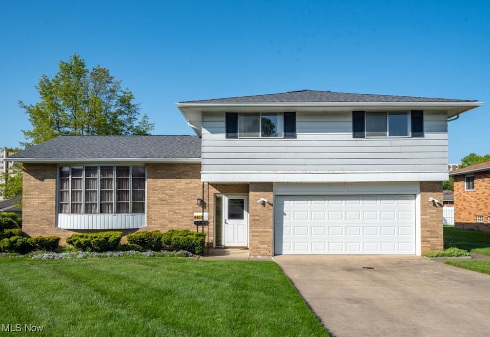Under Contract $225,000